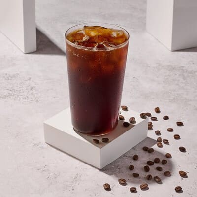 قهوة اليوم مثلجة حجم متوسط